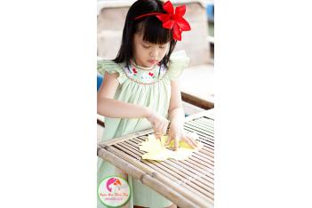 Đầm Smock thêu tay