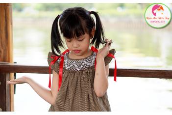 Đầm Smock thêu tay