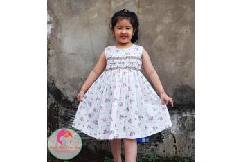Đầm Smock thêu tay