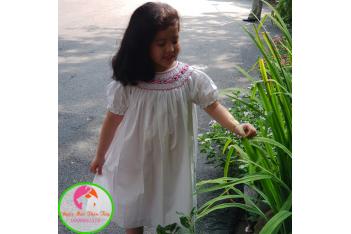 Đầm Smock thêu tay