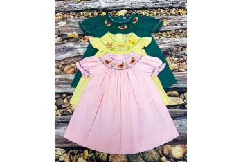Đầm Smock thêu tay