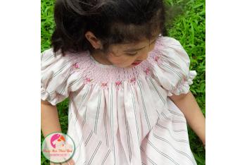 Đầm Smock thêu tay