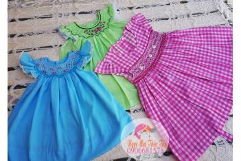 BÁN SỈ VÁY ĐẦM THÊU TAY TRẺ EM